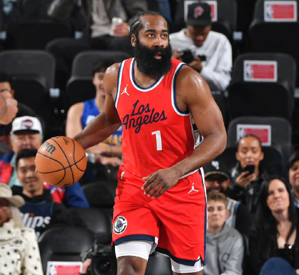 开云平台-今晚德国杯焦点战,洛杉矶快船队长鼓劲,信心回归,纪律约束更严格(德国杯直播观看)