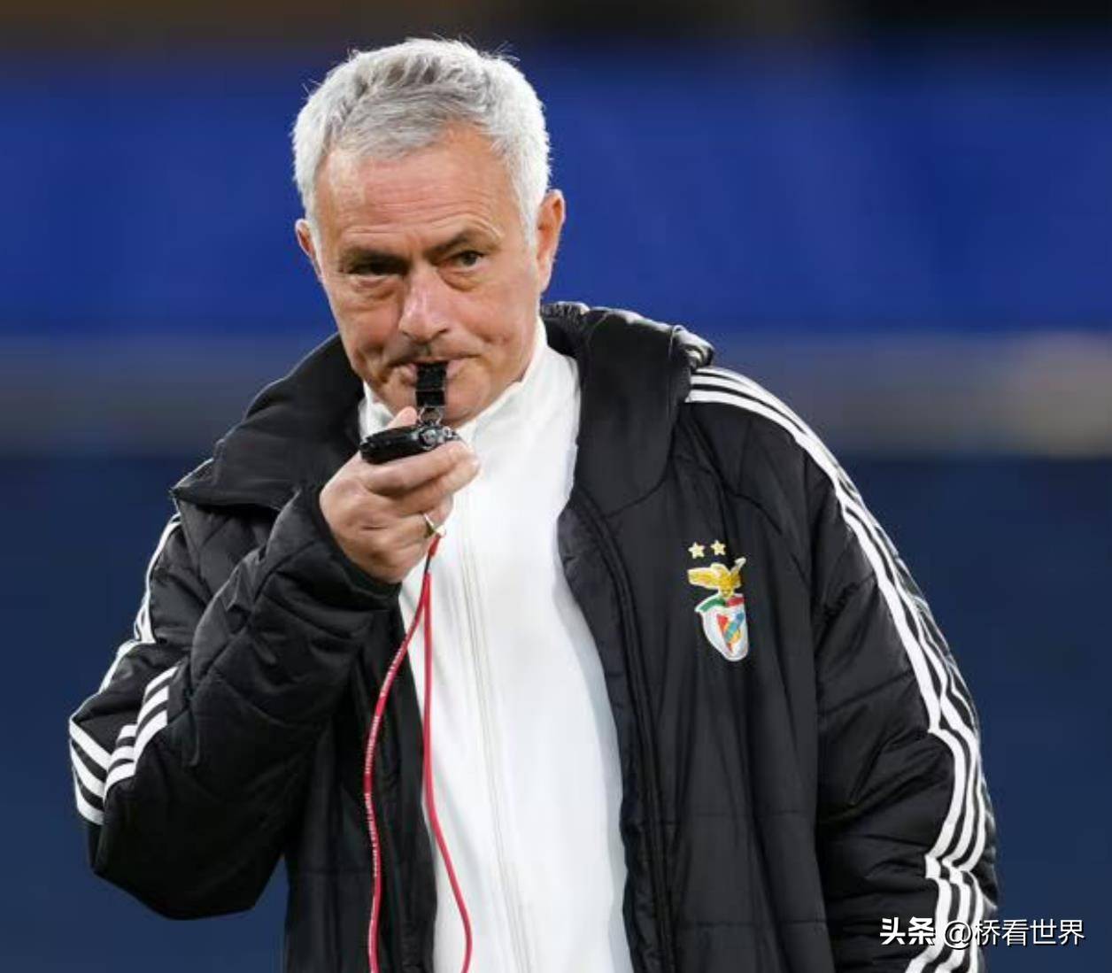 开云app-今晨体能课后,本菲卡主帅复盘备战中超,质疑声仍在,训练强度明显提升(不断创新与时俱进)