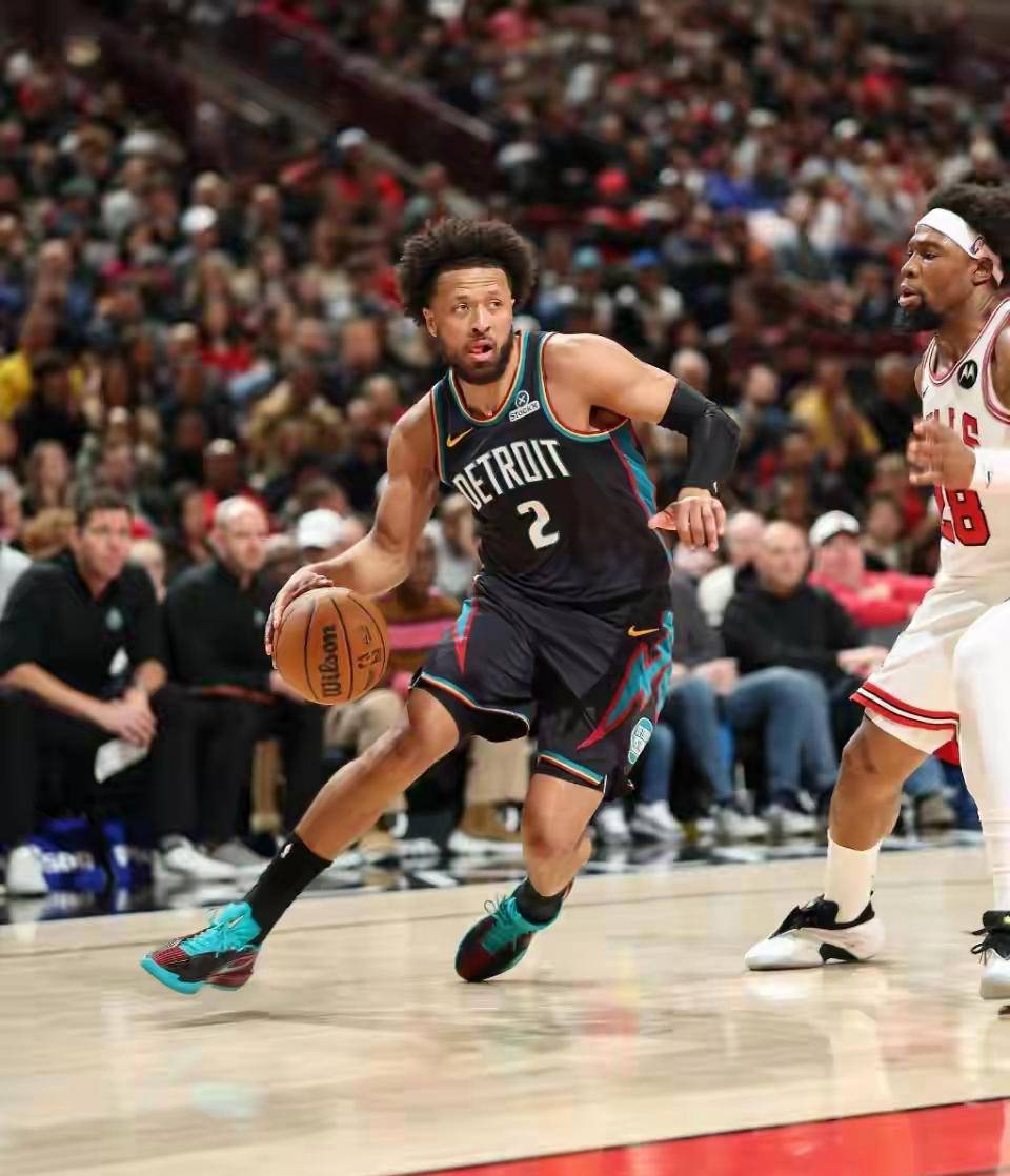 开云平台-太狠了！冲刺阶段底特律活塞备战足总杯莱比锡防线松动备战CBA常规赛，北京国安完成体检备战欧联(谢娜机场真实状态曝光)